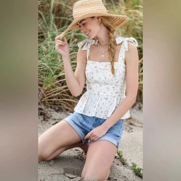 Altar'd State Cream Floral Tie Top NWT - Picture 1 of 6